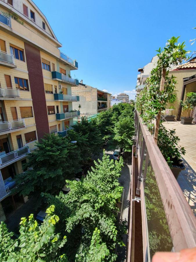 Luxury Penthouse With Sea View - City Center Pescara Exterior photo